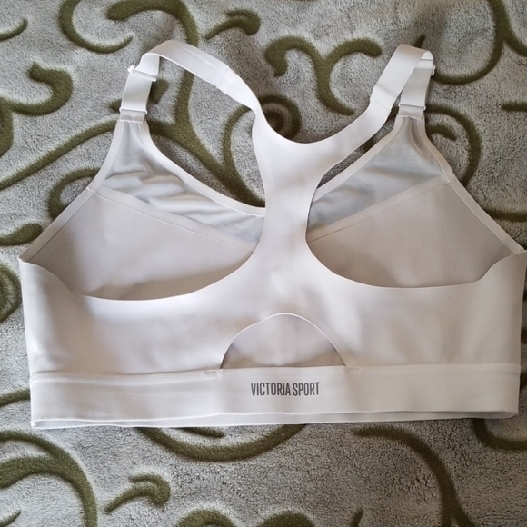 Sports bra - Picture 2 of 2